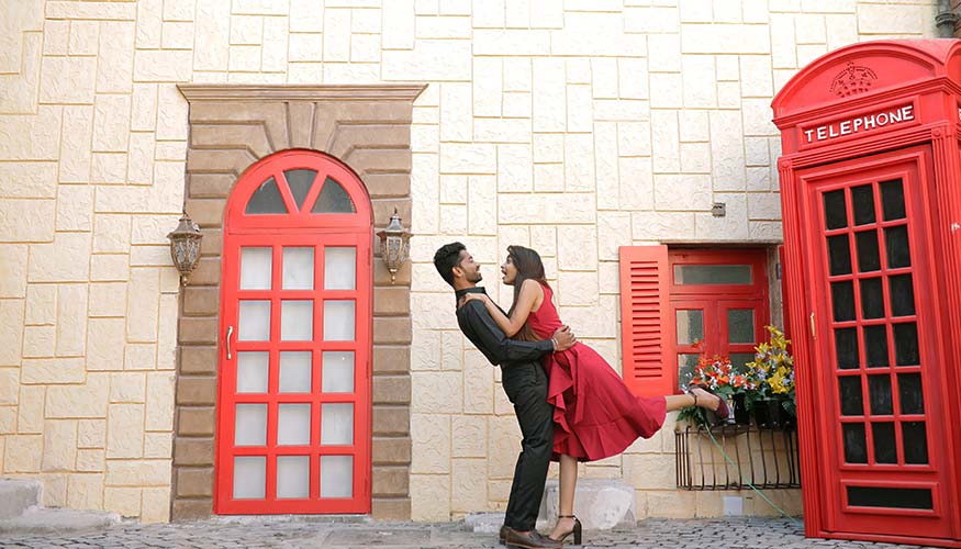 Planning for Pre-Wedding Photography? The Most Romantic Pre-Wedding Photography Studio in Ahmedabad Awaits You